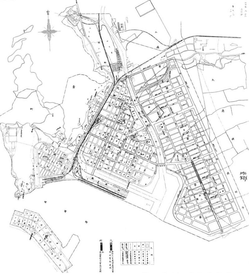 1930年代規劃之高雄都市計畫，道路呈棋盤狀設計。（圖片來源／〈高雄市市區改正工事費（指令第六三二一號）〉，《台灣總督府公文類纂》，國史館 台灣文獻館藏）